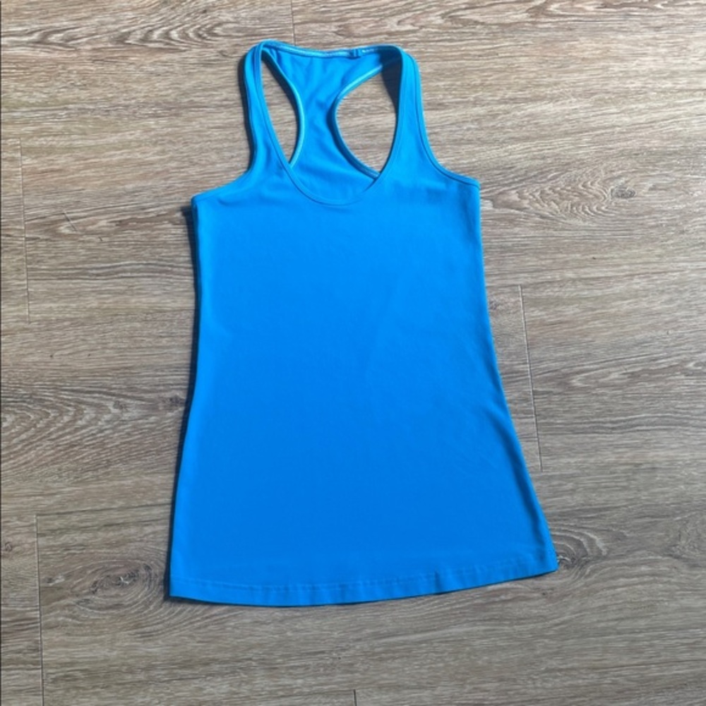 Lululemon Aquamarine Turquoise Blue Racerback TankTop Breathable Sweatwicking 8